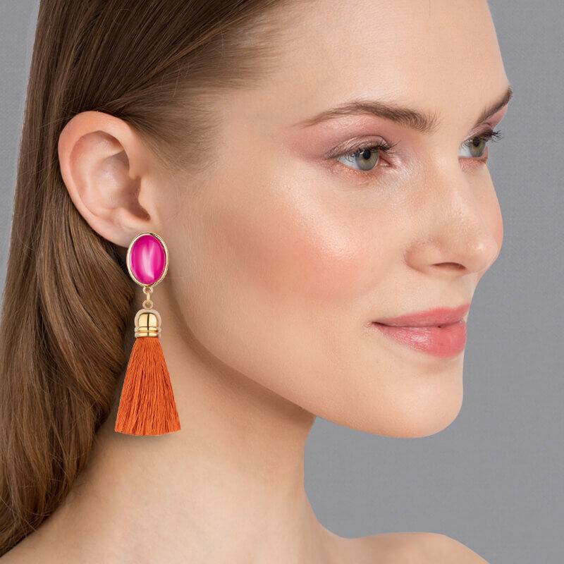 SchwesterSchwester Schimmernde pinkfarbene Ohrstecker mit Quaste in Rostorange von AmuseToi Nur für heute