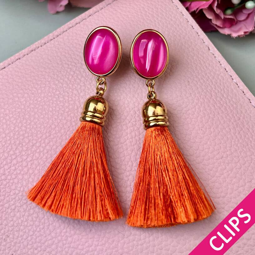SchwesterSchwester Vergoldete Ohrclips in Pink mit Quaste in Rostorange von AmuseToi Großer Ausverkauf