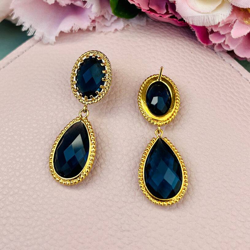 SchwesterSchwester Dunkelblaue Tropfenohrringe mit funkelnden facettierten Tropfen Valentinstagsangebot