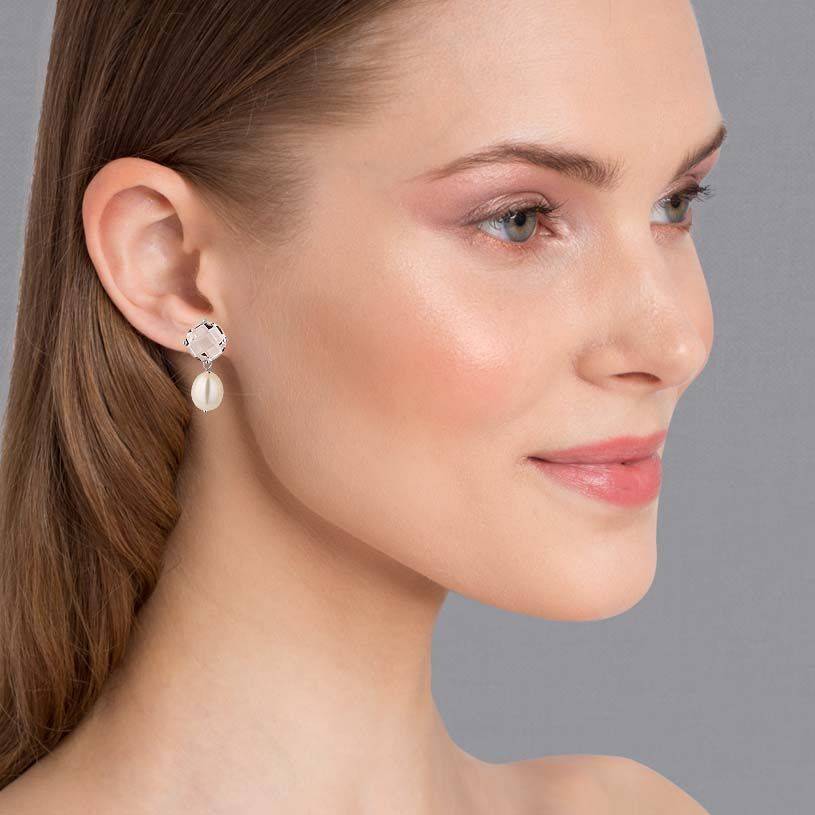 SchwesterSchwester Funkelnde Ohrstecker in Hellrosa mit edler Süßwasserperle in Silberfarben von Janne v. d. Heide Discount Store für neue Produkte