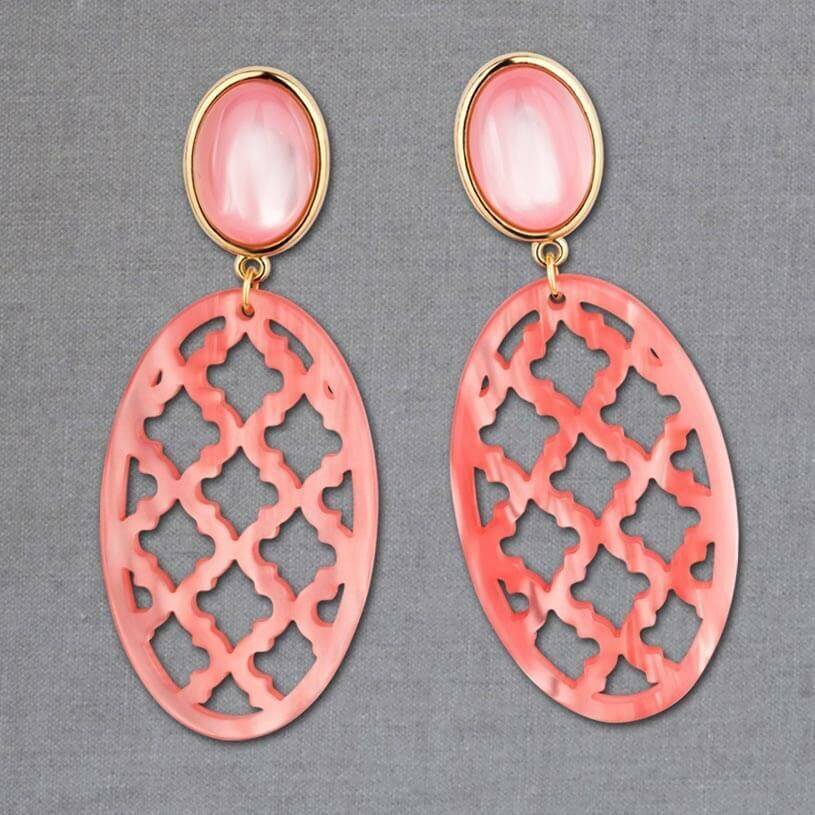 SchwesterSchwester Hellrosa Ohrstecker mit perlmutt schimmerndem Oval im Marrakesch Stil von AmuseToi 50% Rabatt mit kostenlosem Versand