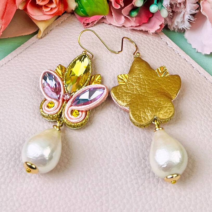 SchwesterSchwester Schöne Soutache-Ohrhänger in Flieder und Gelb mit Baumwolltropfen Begrenzte Freigabe