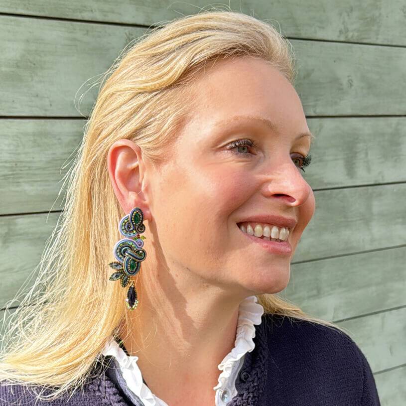 SchwesterSchwester Vorbestellbar - Raffinierte Soutache-Ohrstecker in Blautönen Bis zu 55% Rabatt
