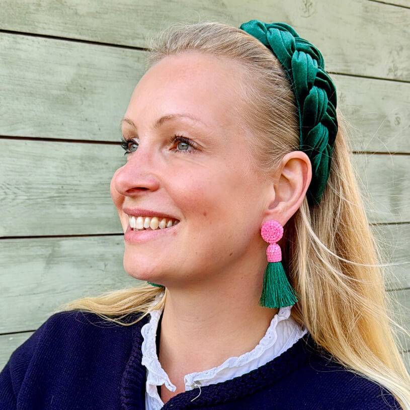 SchwesterSchwester Extravagante Perlen-Quastenohrringe in Rosa und Dunkelgrün Speichern exportieren
