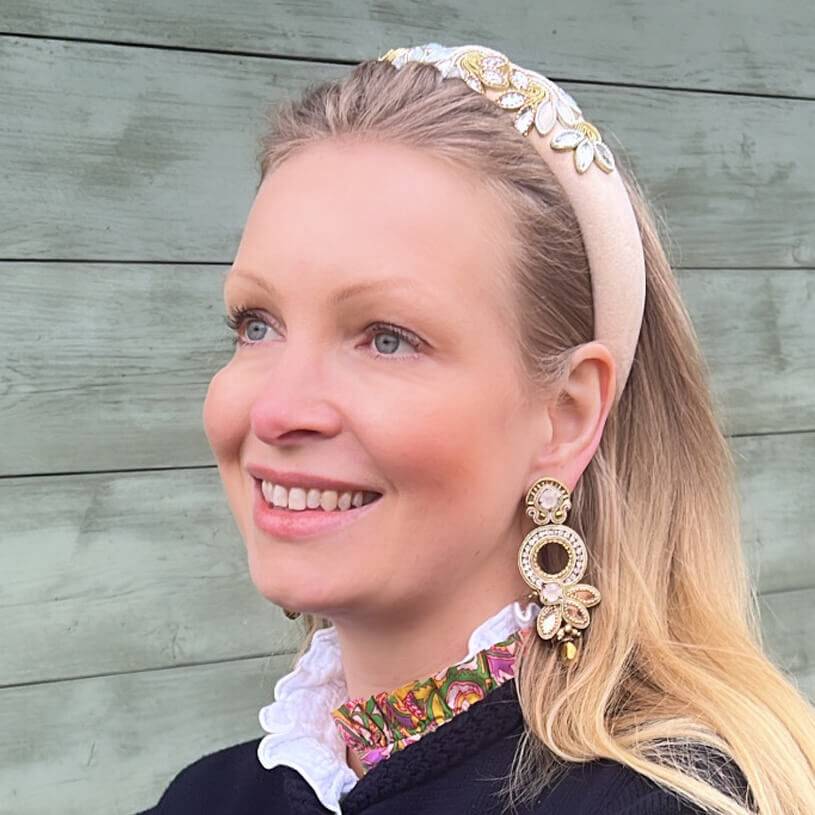 SchwesterSchwester Opulente Soutache-Ohrringe in Gold und Champagner Kostenloser Versand