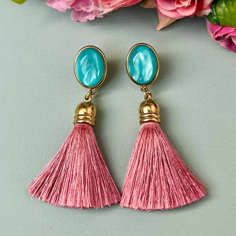SchwesterSchwester Quasten Ohrringe als Ohrstecker in Türkis mit Quaste in Rosa von AmuseToi Bis zu 65% Rabatt