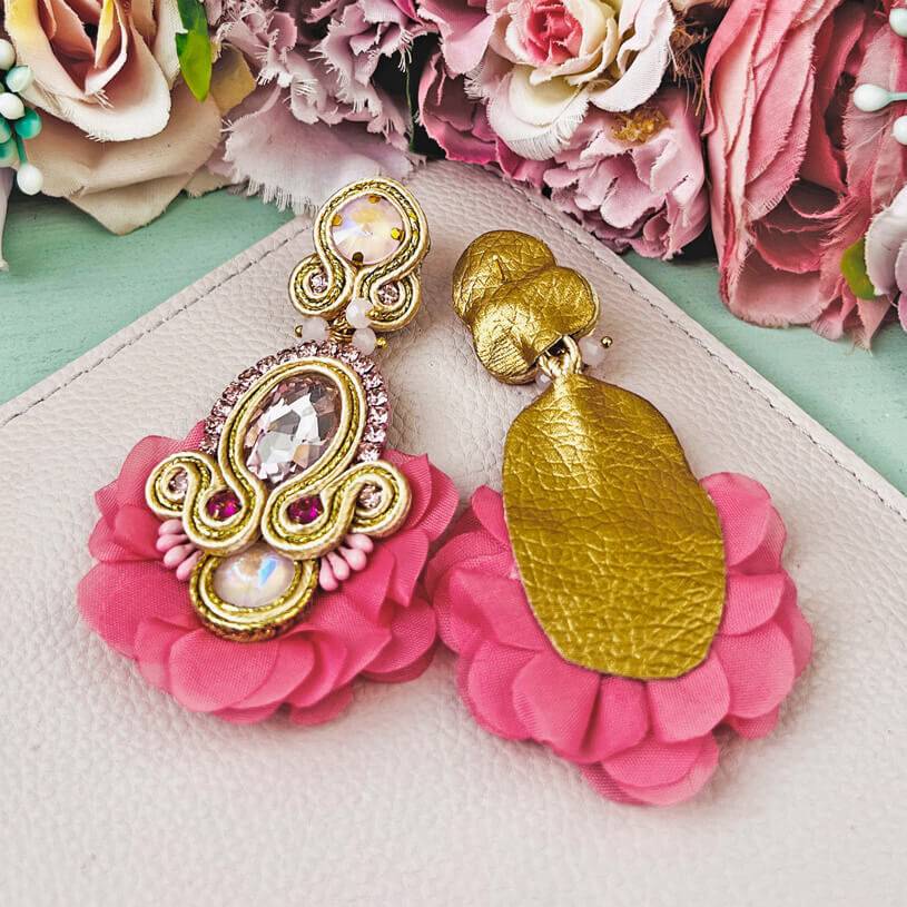 SchwesterSchwester Außergewöhnliche Soutache-Ohrringe in zarten Rosatönen Angebote