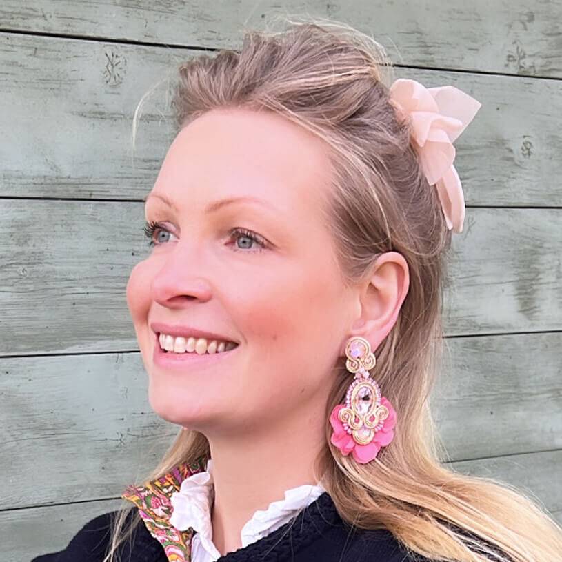 SchwesterSchwester Außergewöhnliche Soutache-Ohrringe in zarten Rosatönen Angebote