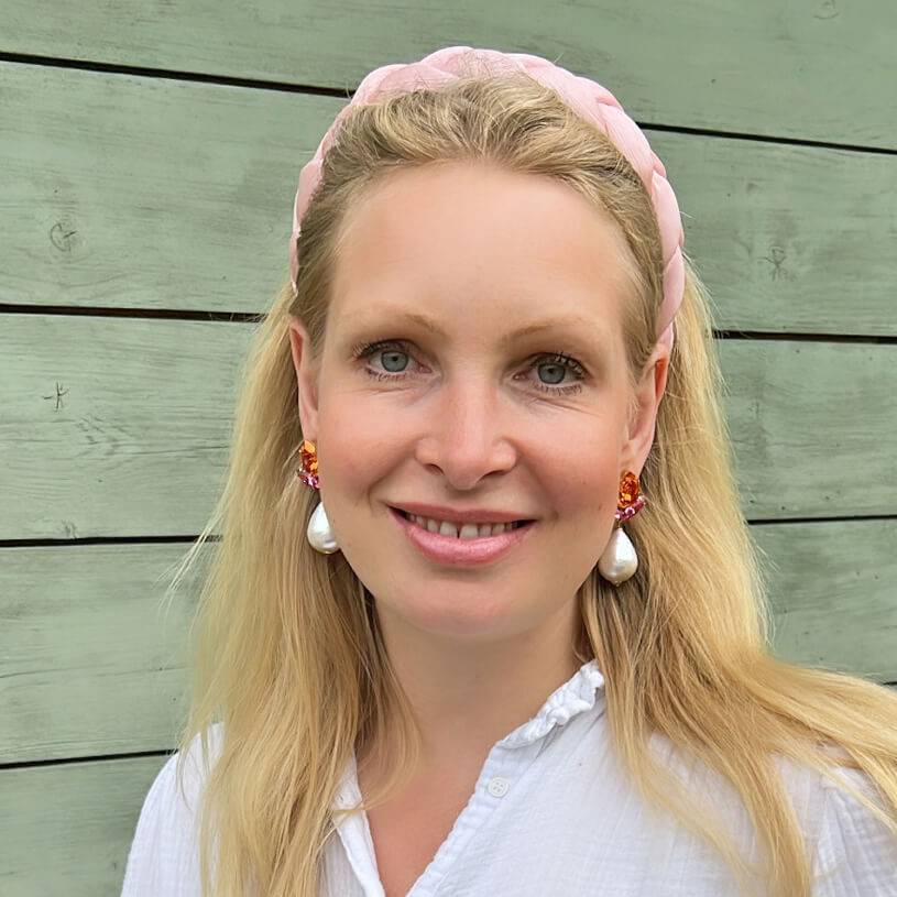 SchwesterSchwester Funkelnde Ohrstecker in Pink und Orange mit federleichten Baumwolltropfen Jubiläumsangebot
