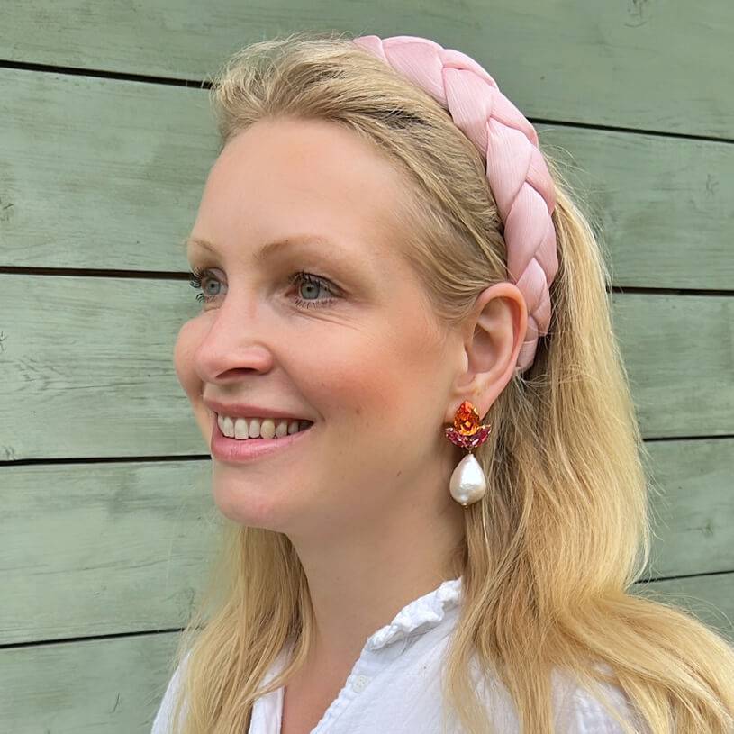 SchwesterSchwester Funkelnde Ohrstecker in Pink und Orange mit federleichten Baumwolltropfen Jubiläumsangebot