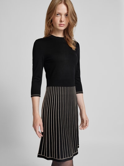 Peek & Cloppenburg Christian Berg Woman SelectionKnielanges Kleid mit Rundhalsausschnitt in black Letzter Tag
