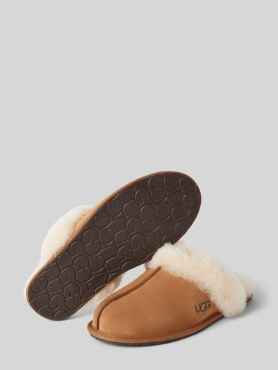 Peek & Cloppenburg UGGHausschuhe aus Leder Modell 'SCUFFETTE II' in camel Riesige Ersparnisse