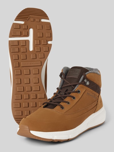 Peek & Cloppenburg Tommy HilfigerLedersneaker mit Label-Patch Modell 'WARM NUBUCK' in cognac Weihnachtsangebot