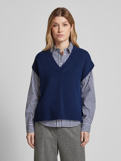 Peek & Cloppenburg Christian Berg WomanPullunder aus Lanawolle mit V-Ausschnitt in dunkelblau Black Friday