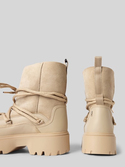 Peek & Cloppenburg Tommy HilfigerSchnürstiefel mit Label-Detail in beige Rabatt