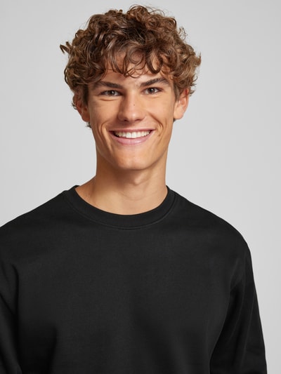 Peek & Cloppenburg REVIEWEssentials Crewneck Sweatshirt in black Super Rabatt