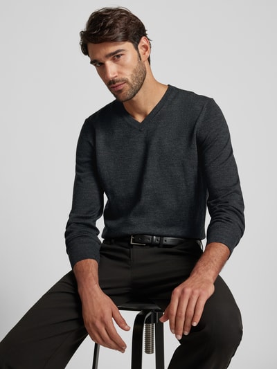 Peek & Cloppenburg Christian Berg MenStrickpullover mit V-Ausschnitt in anthrazit melange Clearance-Verkauf