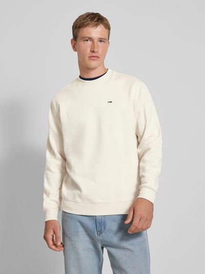 Peek & Cloppenburg Tommy JeansRegular Fit Sweatshirt mit Logo-Badge in beige Versandkostenfrei