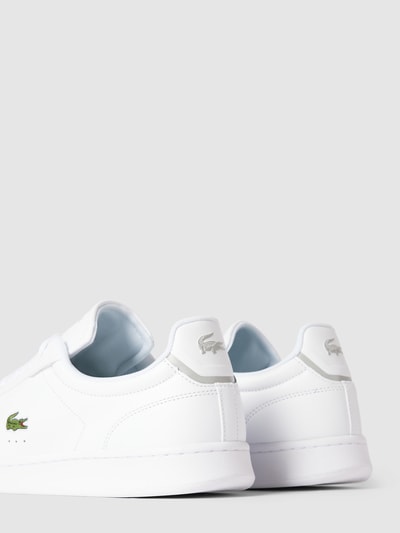 Peek & Cloppenburg LacosteSneaker mit Label-Print und Logo-Stitching Modell 'CARNABY' in weiss Letzter Tag