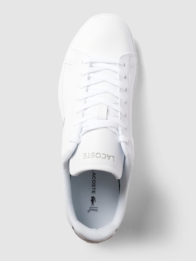 Peek & Cloppenburg LacosteSneaker mit Label-Print und Logo-Stitching Modell 'CARNABY' in weiss Letzter Tag