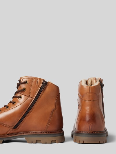 Peek & Cloppenburg bugattiSchnürboots aus Leder mit Label-Patch Modell 'Medro' in cognac Bis zu 50% Rabatt