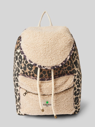 Peek & Cloppenburg STUDIO NOOSRucksack mit Label-Patch in sand Vatertagsangebot